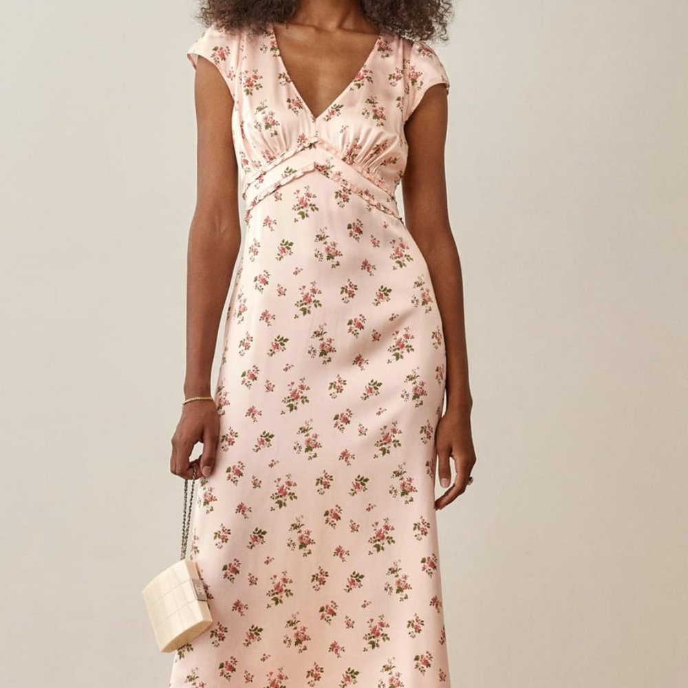 ISO Reformation Kaye Dress!! Size 4